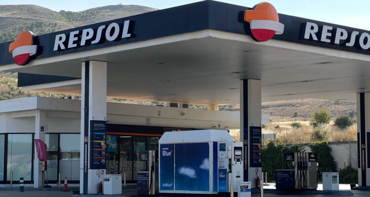 Estación De Servicio Repsol